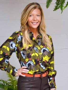 Never a wallflower Olive Floral Print Button-Front Blouse with Yellow Accents
